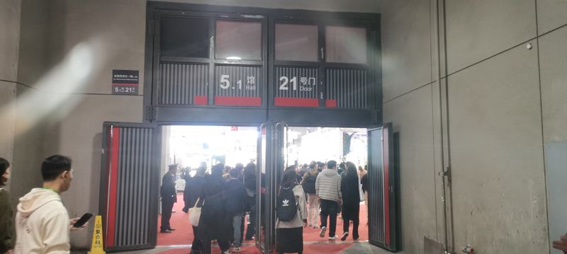 武汉异地区块链展智能互动展台布置